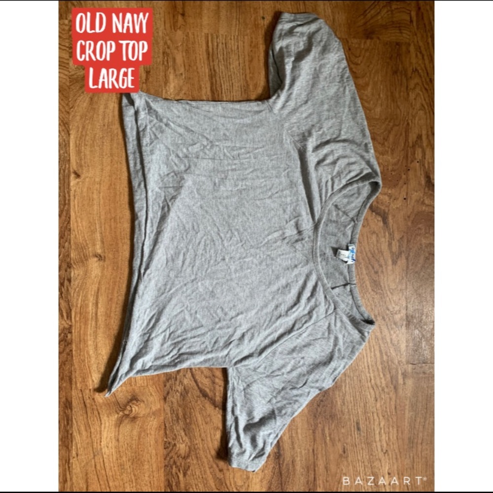 🦋3/$15 bundle deal✨ old navy crop top